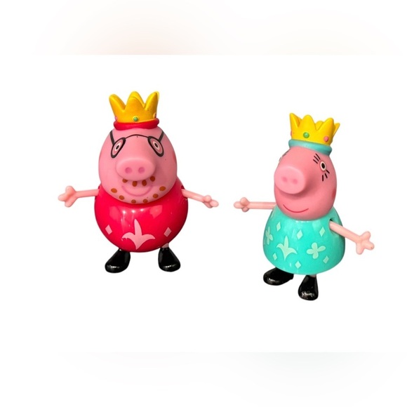 Peppa Pig Castle King & Queen Mommy & Daddy Pig Toy Figures - Picture 1 of 6
